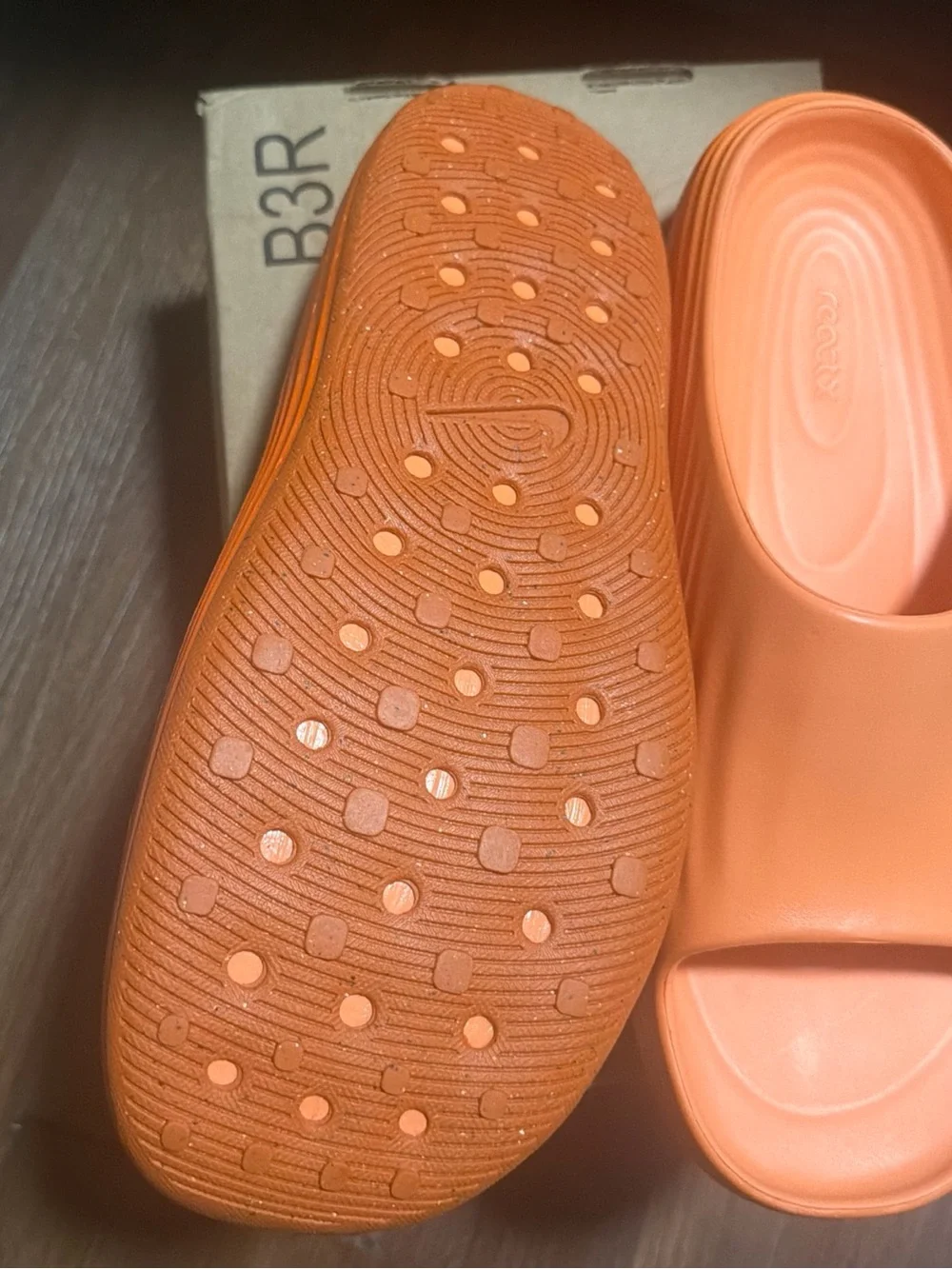 Nike ReactX Rejuven8 Men's Slide Size 14 Orange